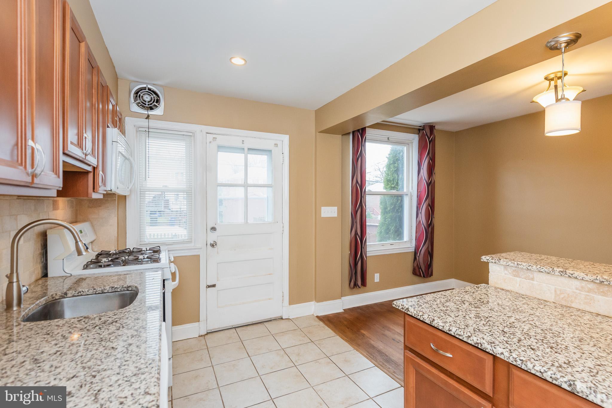 8537 Water Oak Road Baltimore, MD 21234 - Photo 15 of 31