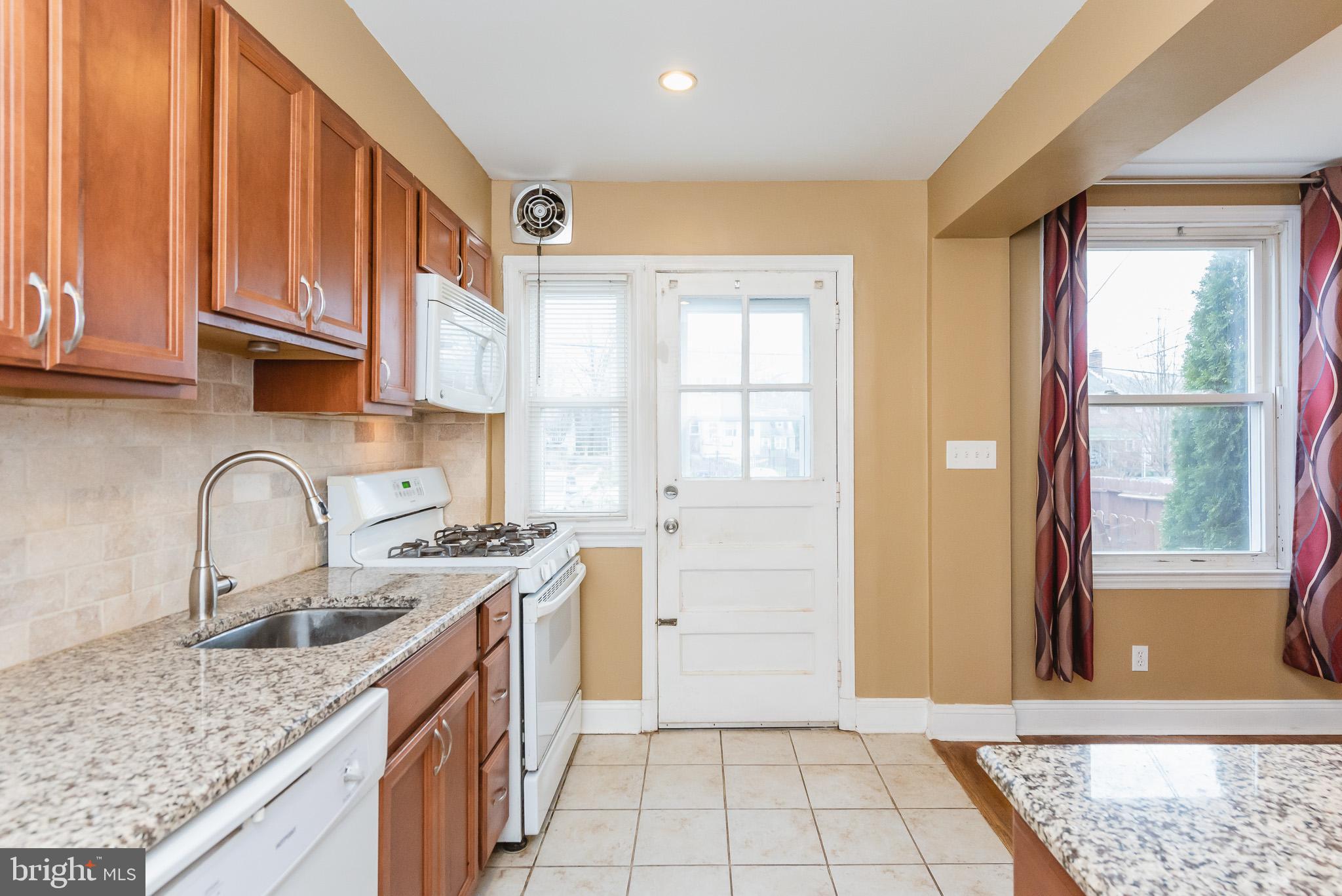 8537 Water Oak Road Baltimore, MD 21234 - Photo 16 of 31