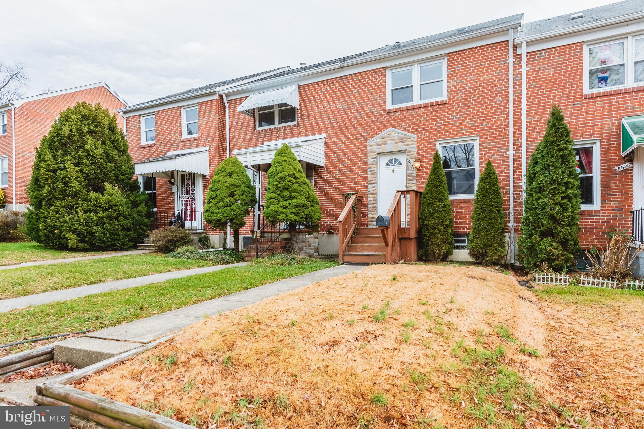 8537 Water Oak Road Baltimore, MD 21234 - Photo 3 of 31
