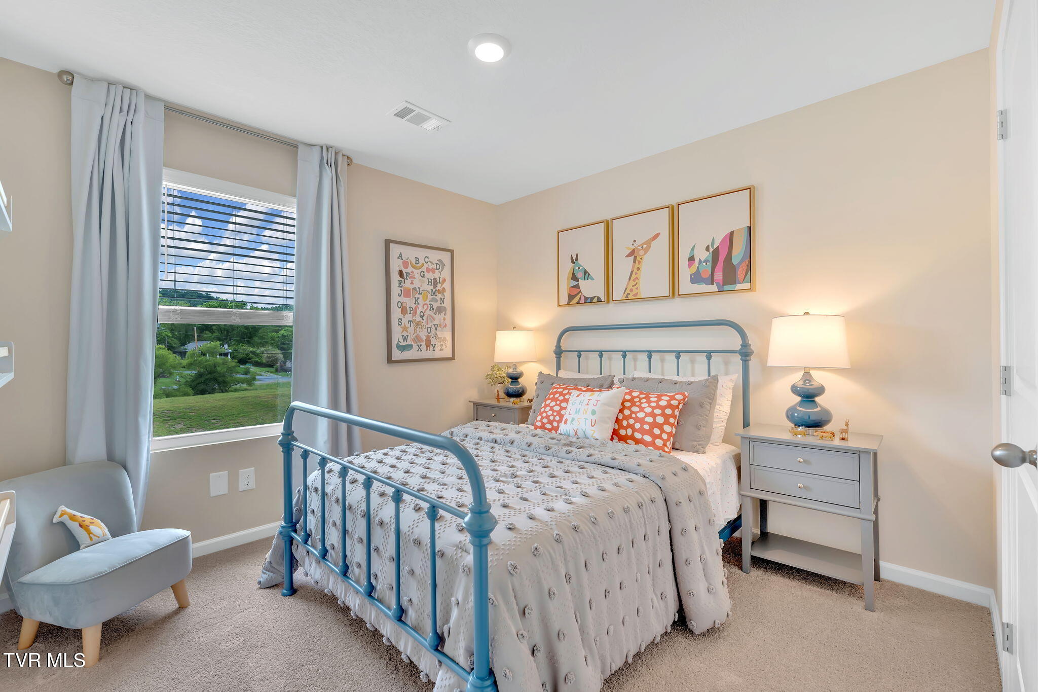 389 Arrowhead Drive Johnson City, TN 37601 - Photo 12 of 23 13-web-or-mls-DSC04889