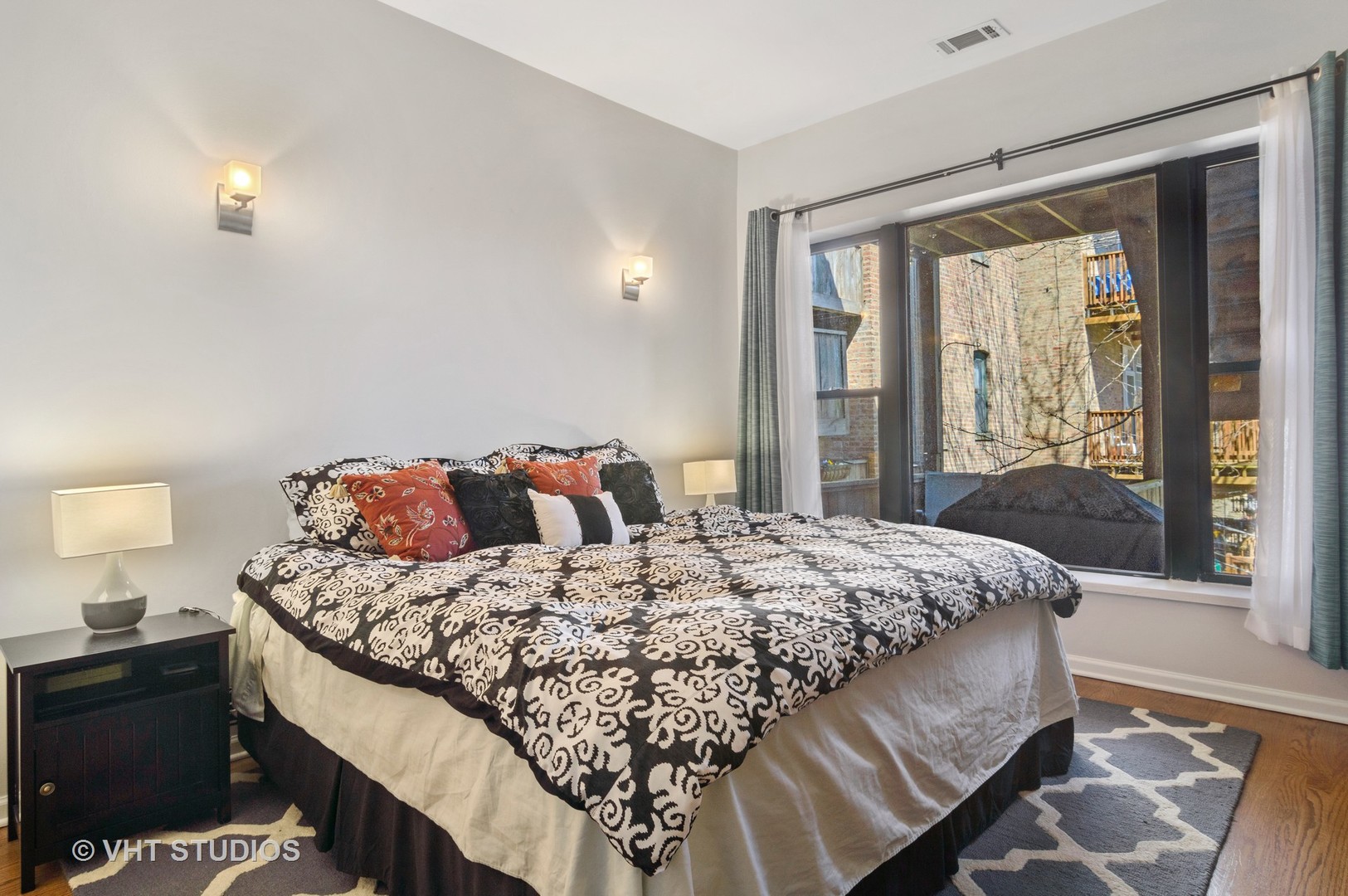 1320 West Wilson Avenue, Unit 2B Chicago, IL 60640 - Photo 9 of 17