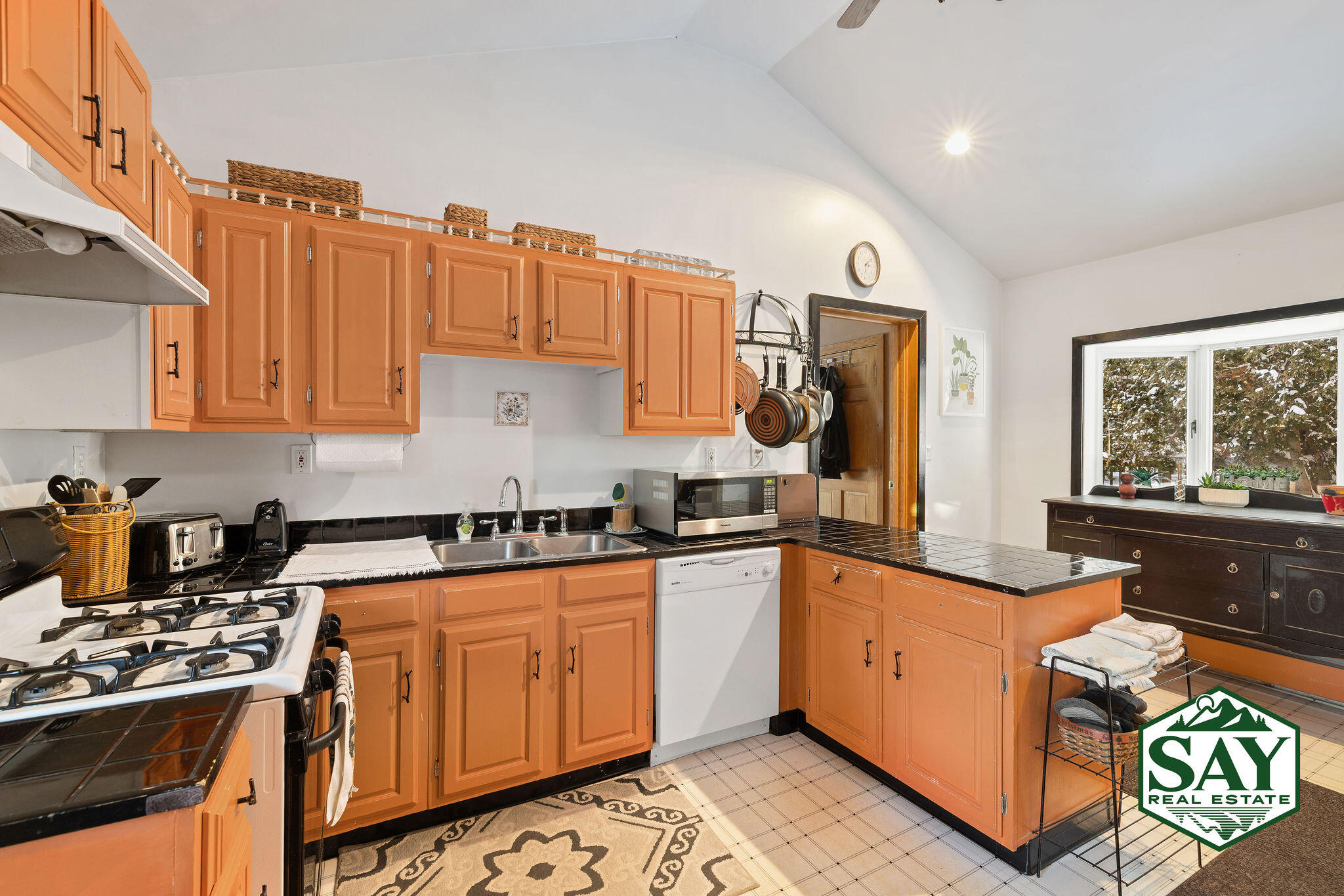 33 Trudeau Road Saranac Lake, NY 12983 - Photo 6 of 38 Gallery Image 6