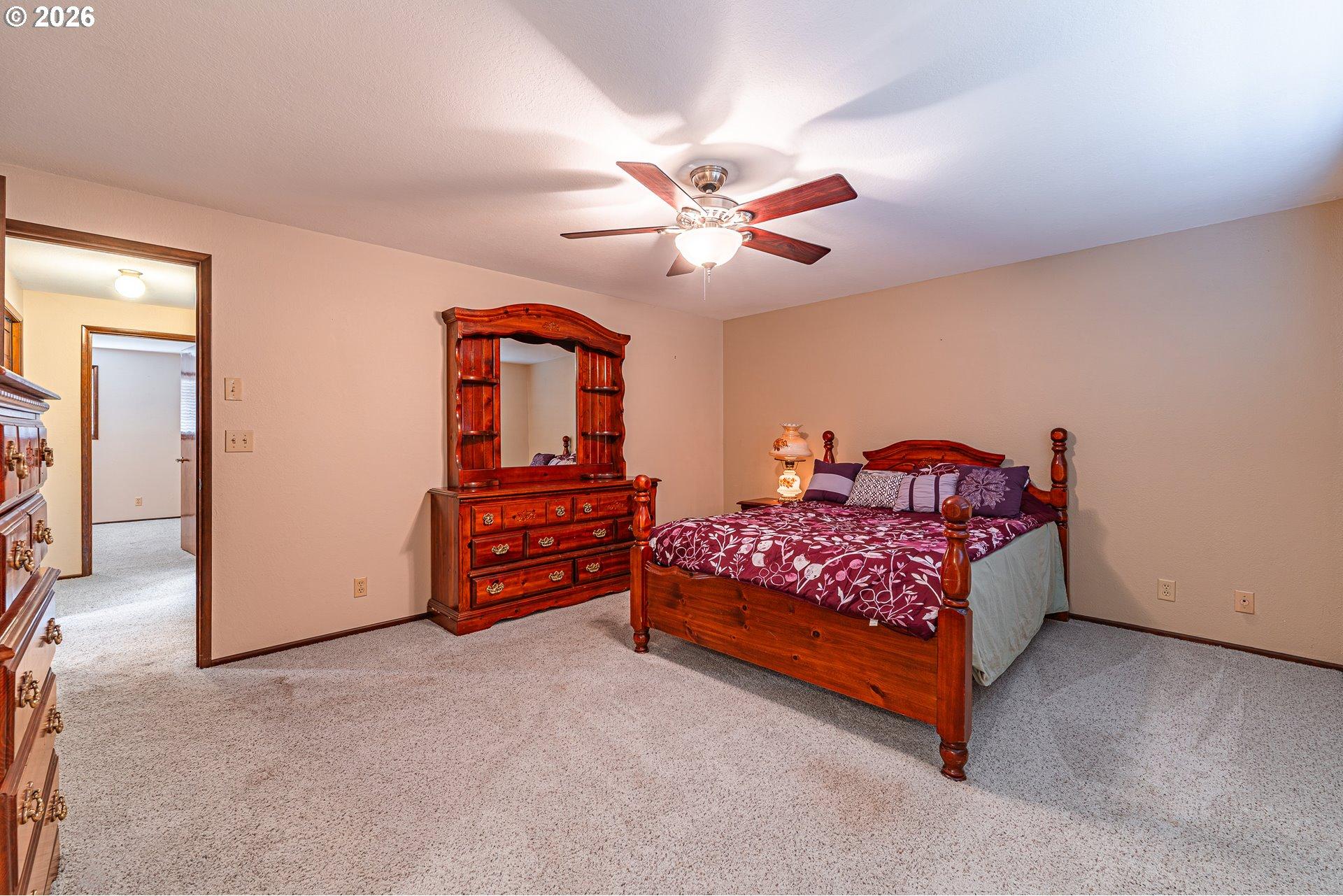 2053 Firth Avenue Springfield, OR 97477 - Photo 21 of 29 Gallery Image 21