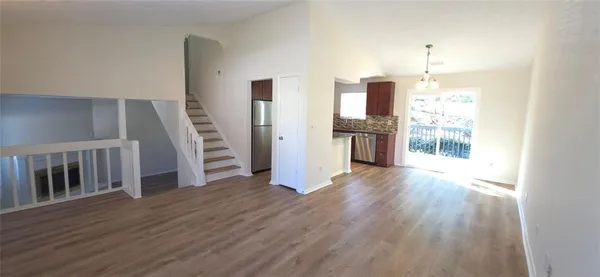 $2,295 | 330 Knoll Ridge Court, Alpharetta, GA 30022