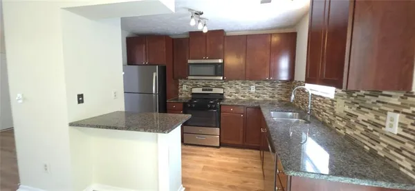 $2,295 | 330 Knoll Ridge Court, Alpharetta, GA 30022