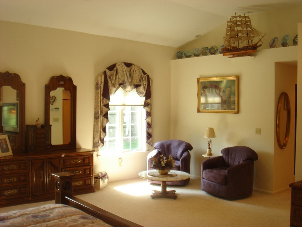 17 Cynthia Road Framingham, MA 01701 - Photo 15 of 30 Gallery Image 15