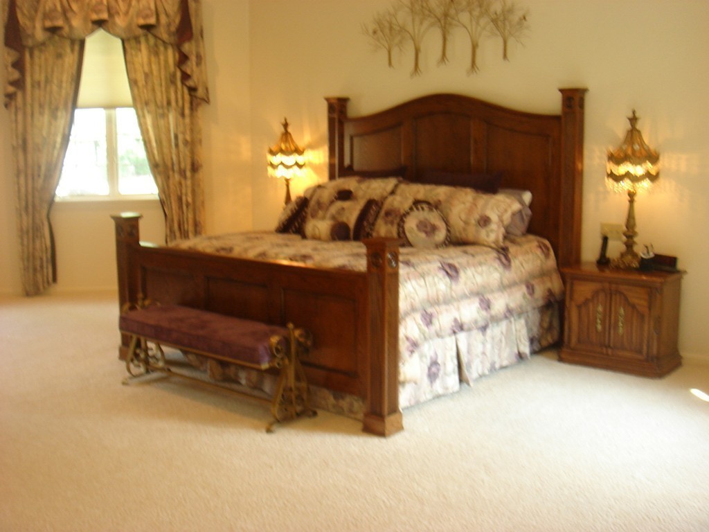 17 Cynthia Road Framingham, MA 01701 - Photo 8 of 30 Gallery Image 8