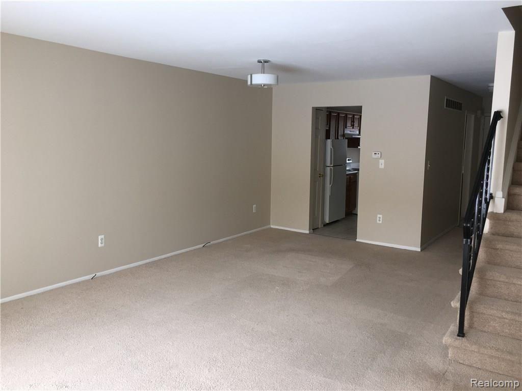32272 West 12 Mile Road, Unit 29 Farmington, MI 48334 - Photo 5 of 13