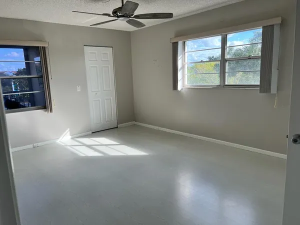 $2,100 | 1401 Southwest 135th Terrace, Unit 414H, Pembroke Pines, FL 33027