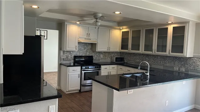 $2,595 | 537 Fiddlehead Avenue, Las Vegas, NV 89183