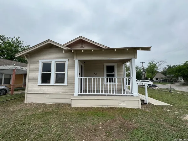 $1,395 | 420 Clark Avenue, San Antonio, TX 78203