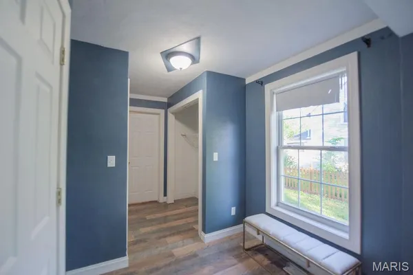 $325,000 | 802 Hale Avenue, Edwardsville, IL 62025
