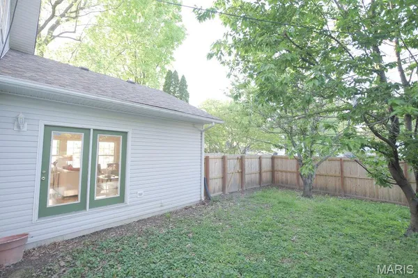 $325,000 | 802 Hale Avenue, Edwardsville, IL 62025