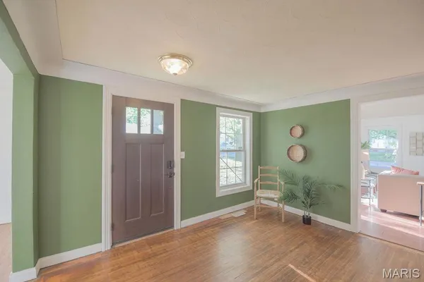 $325,000 | 802 Hale Avenue, Edwardsville, IL 62025