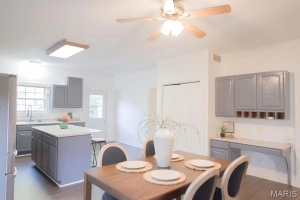 $325,000 | 802 Hale Avenue, Edwardsville, IL 62025