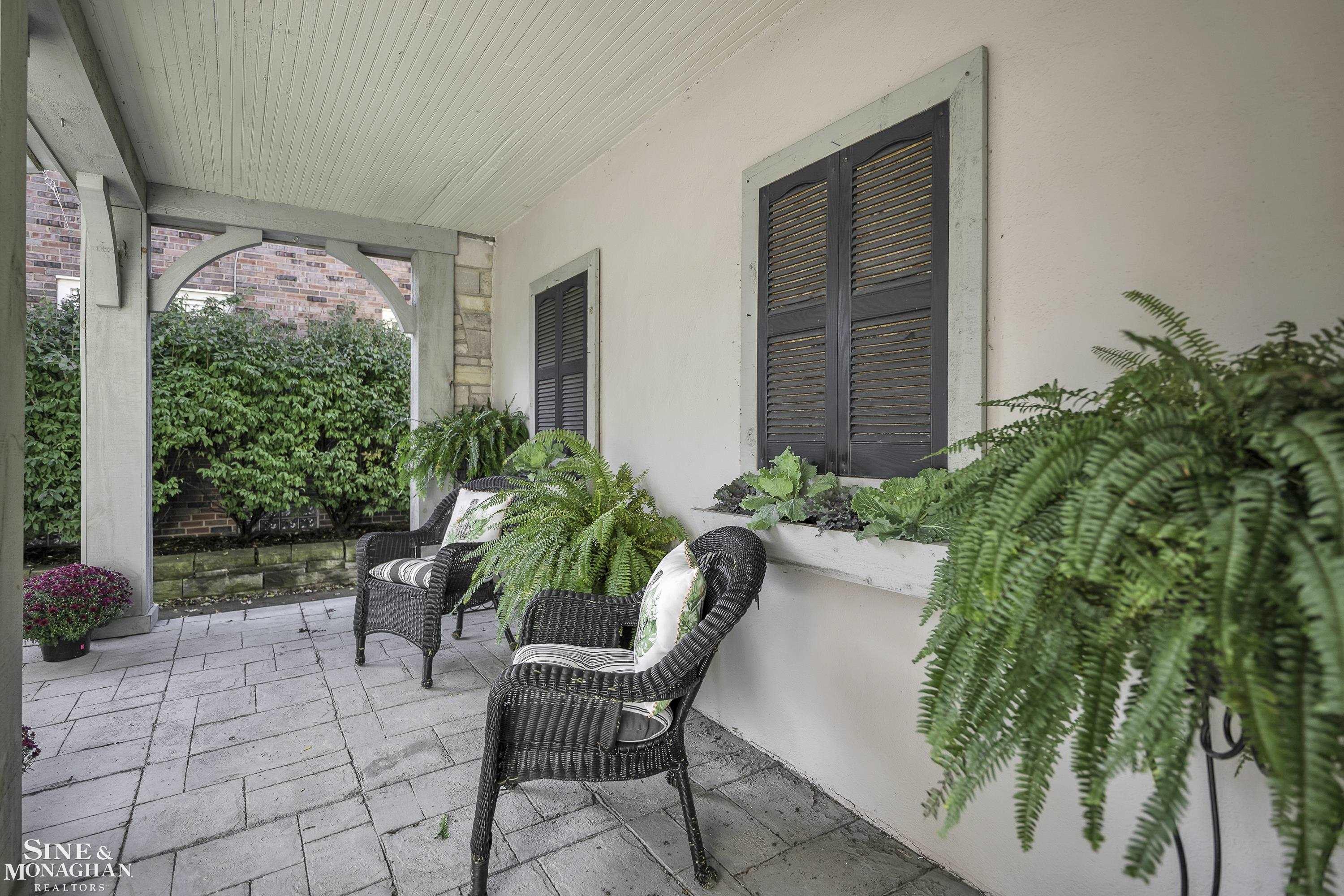 611 Fisher Road Grosse Pointe, MI 48230 - Photo 4 of 49