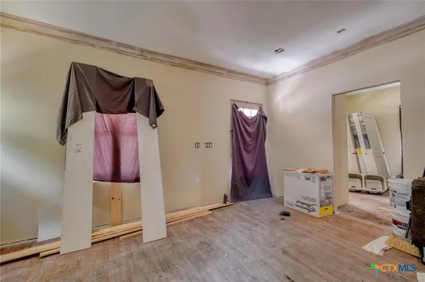 $250,000 | 116 South Cypress Avenue, Luling, TX 78648