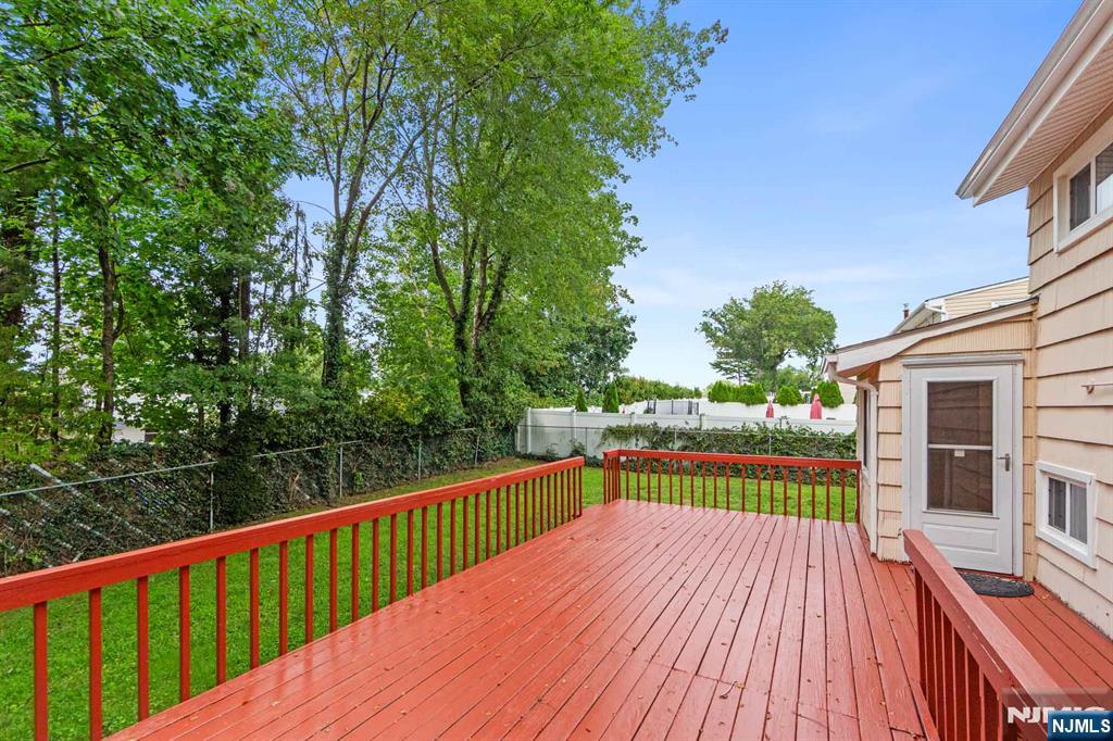 39 Hastings Road Old Bridge, NJ 08857 - Photo 7 of 44 Gallery Image 7