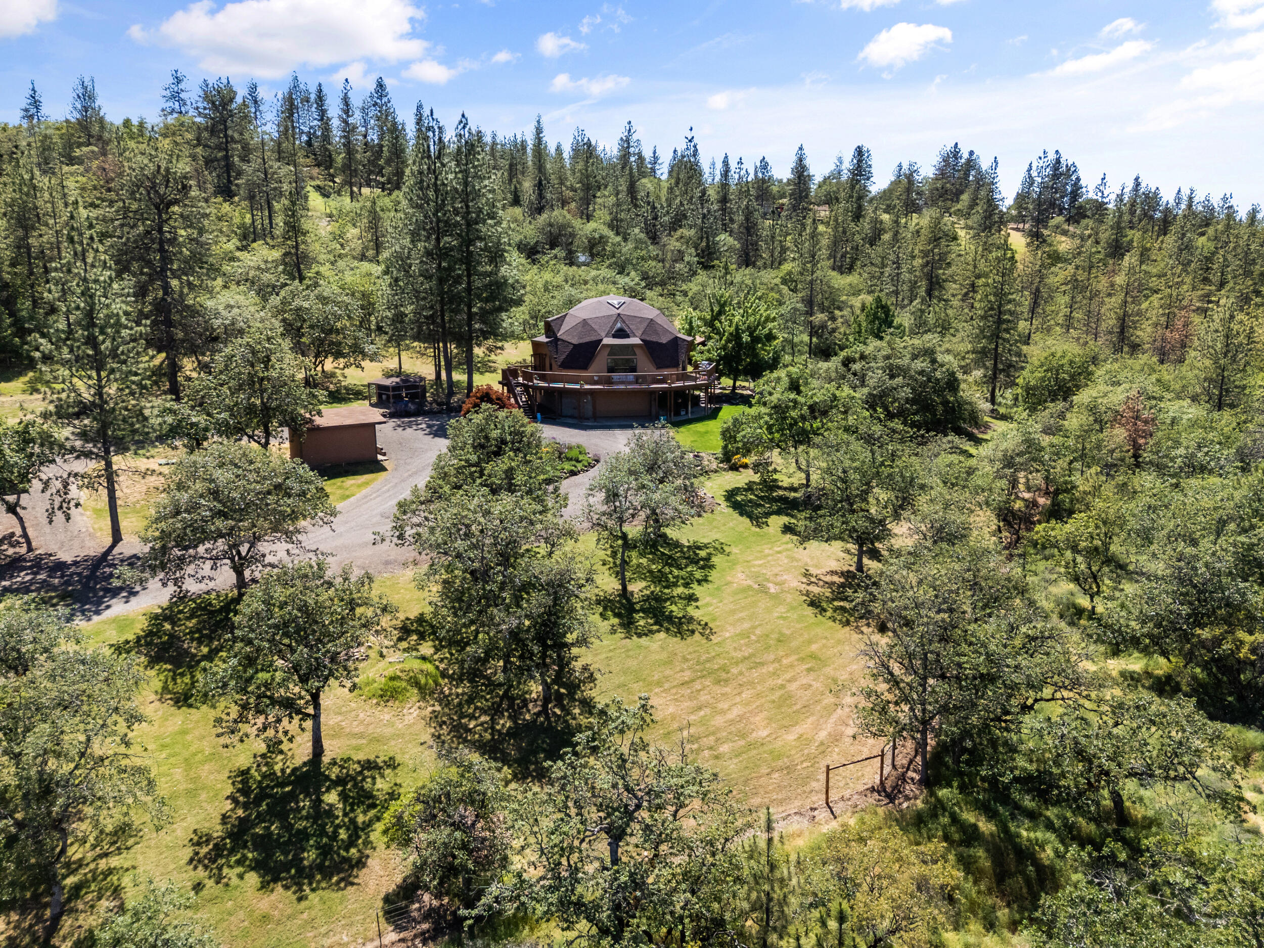 226 Entrada Drive Eagle Point, OR 97524 - Photo 46 of 62