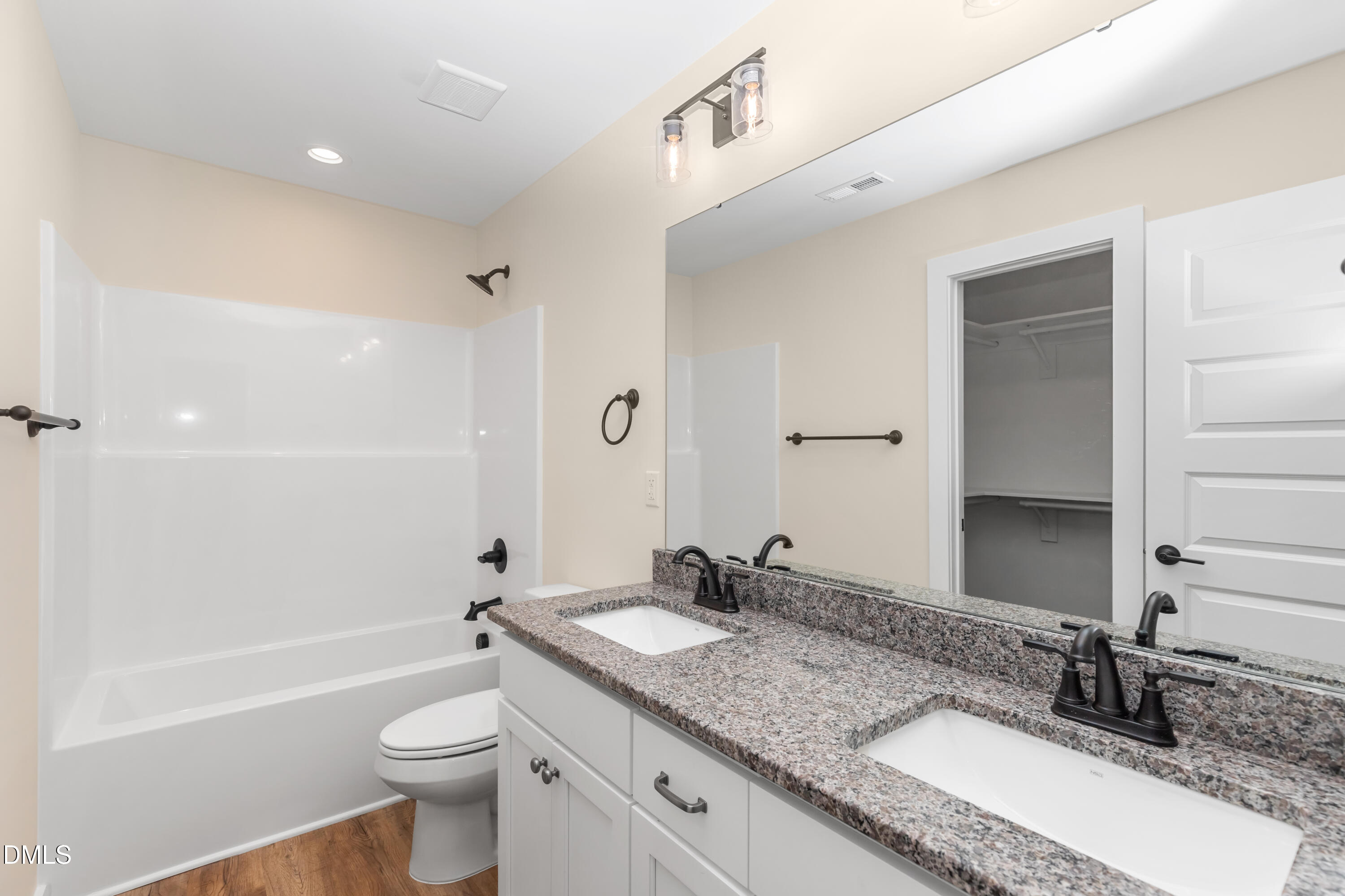 229 East Washington Street Coats, NC 27521 - Photo 20 of 24 _MG_1842