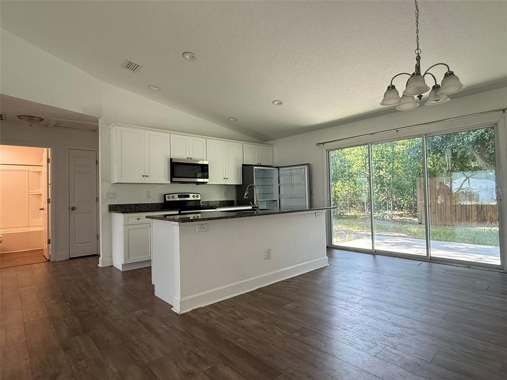 13128 Northeast 7th Loop Silver Springs, FL 34488 - Photo 11 of 34 Gallery Image 11
