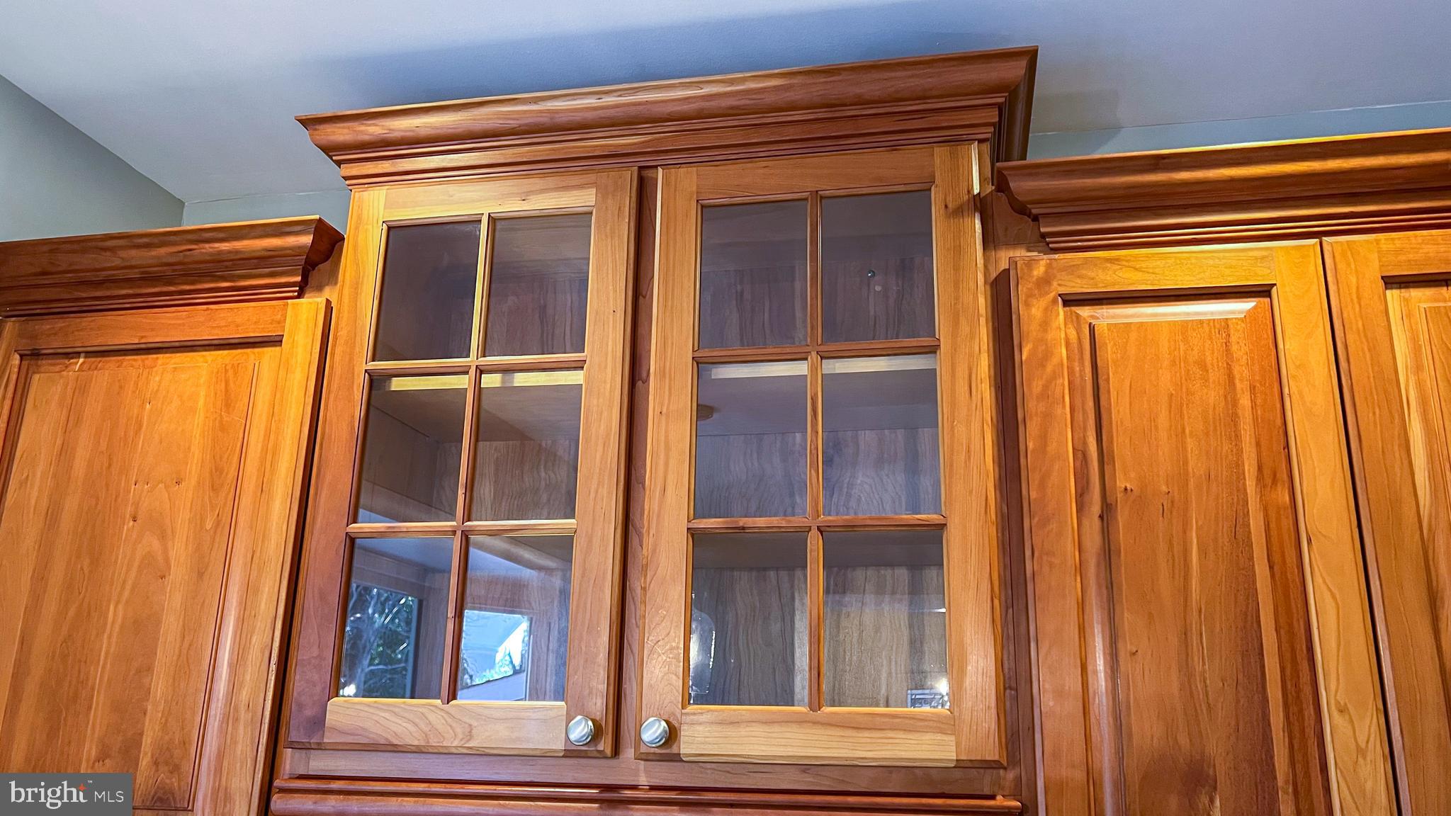 507 Ridge Road Annapolis, MD 21401 - Photo 18 of 75 Glass Front Cherry Cabinets