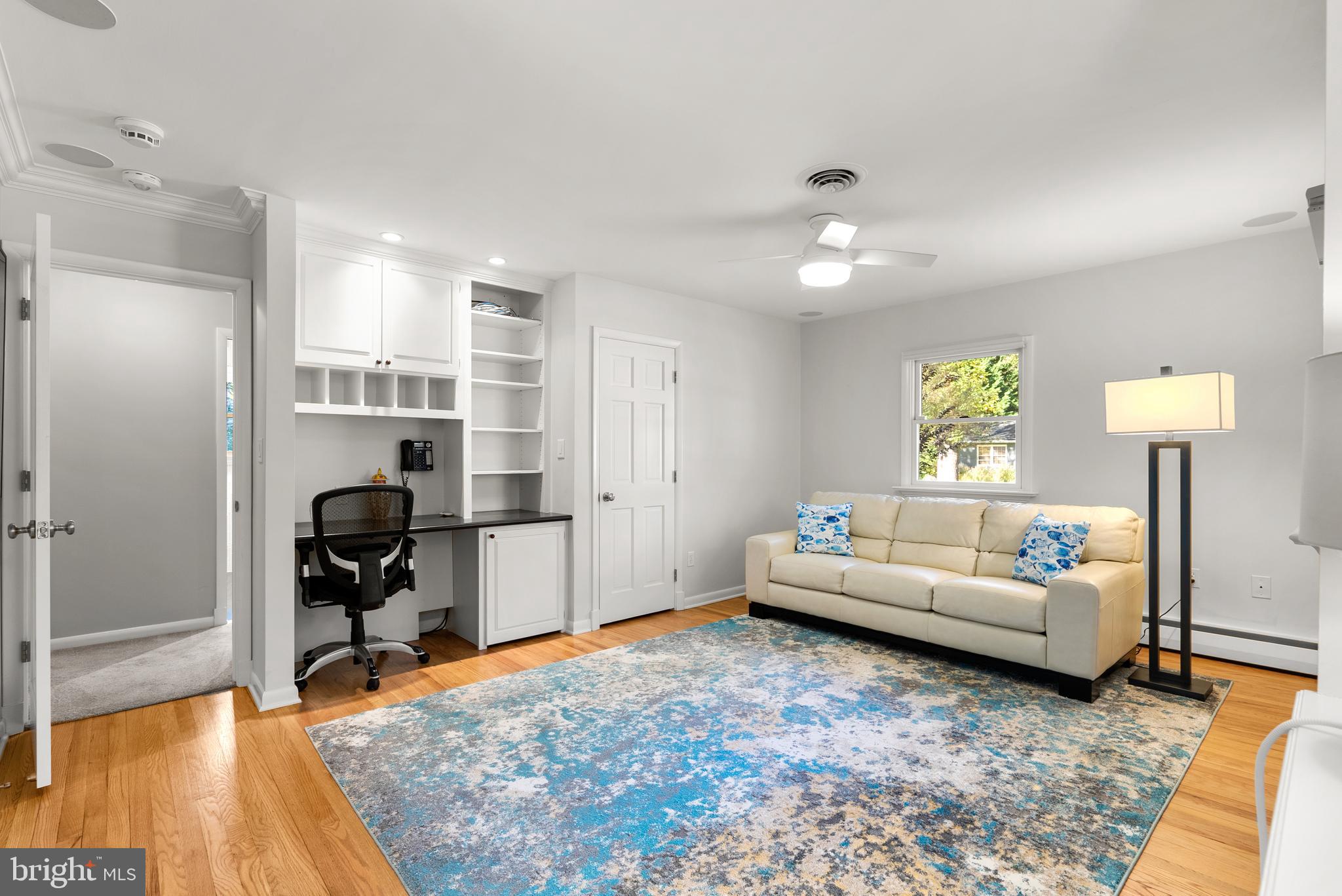 507 Ridge Road Annapolis, MD 21401 - Photo 24 of 75 Family Room With Ceiling Fan And Hardwood Floor
