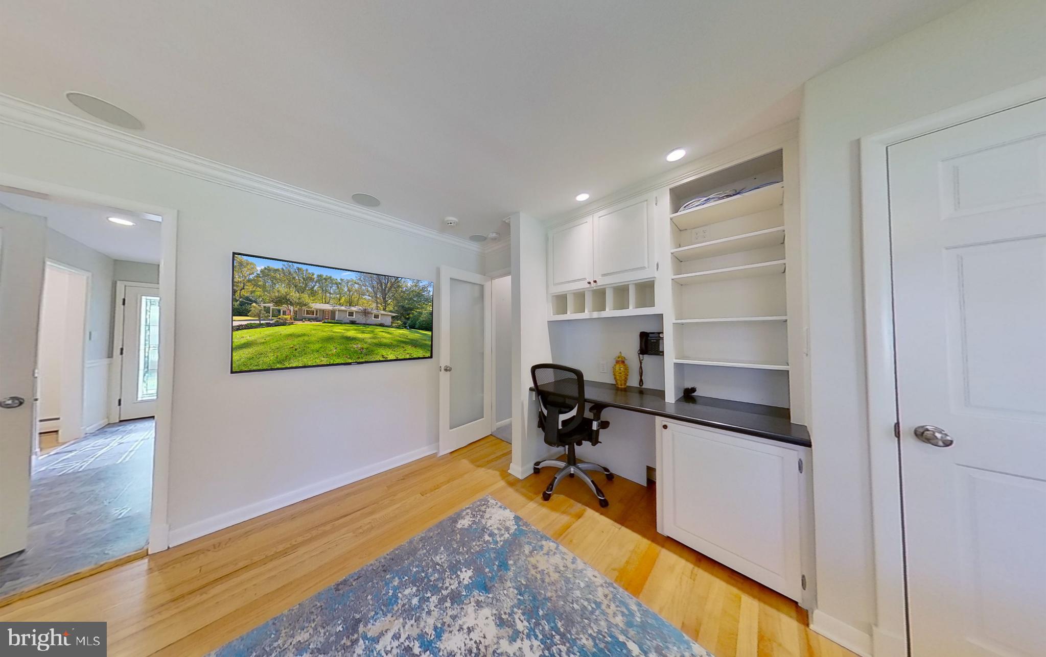 507 Ridge Road Annapolis, MD 21401 - Photo 26 of 75 Built In Desk In The Family Room