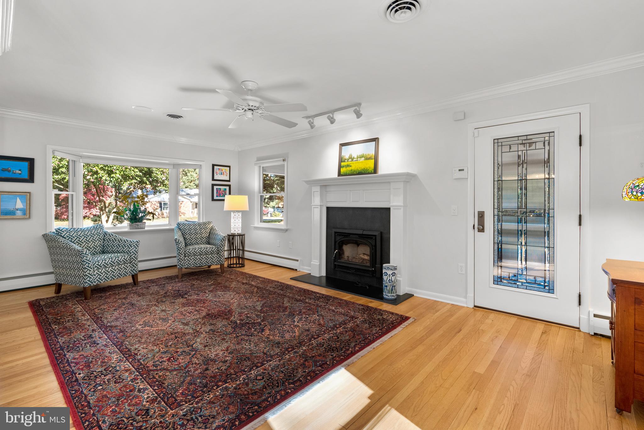 507 Ridge Road Annapolis, MD 21401 - Photo 7 of 75 Living Room With Ceiling Fan And Gleaming Floor