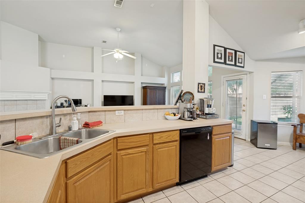 11202 Outpost Trail Frisco, TX 75033 - Photo 7 of 26
