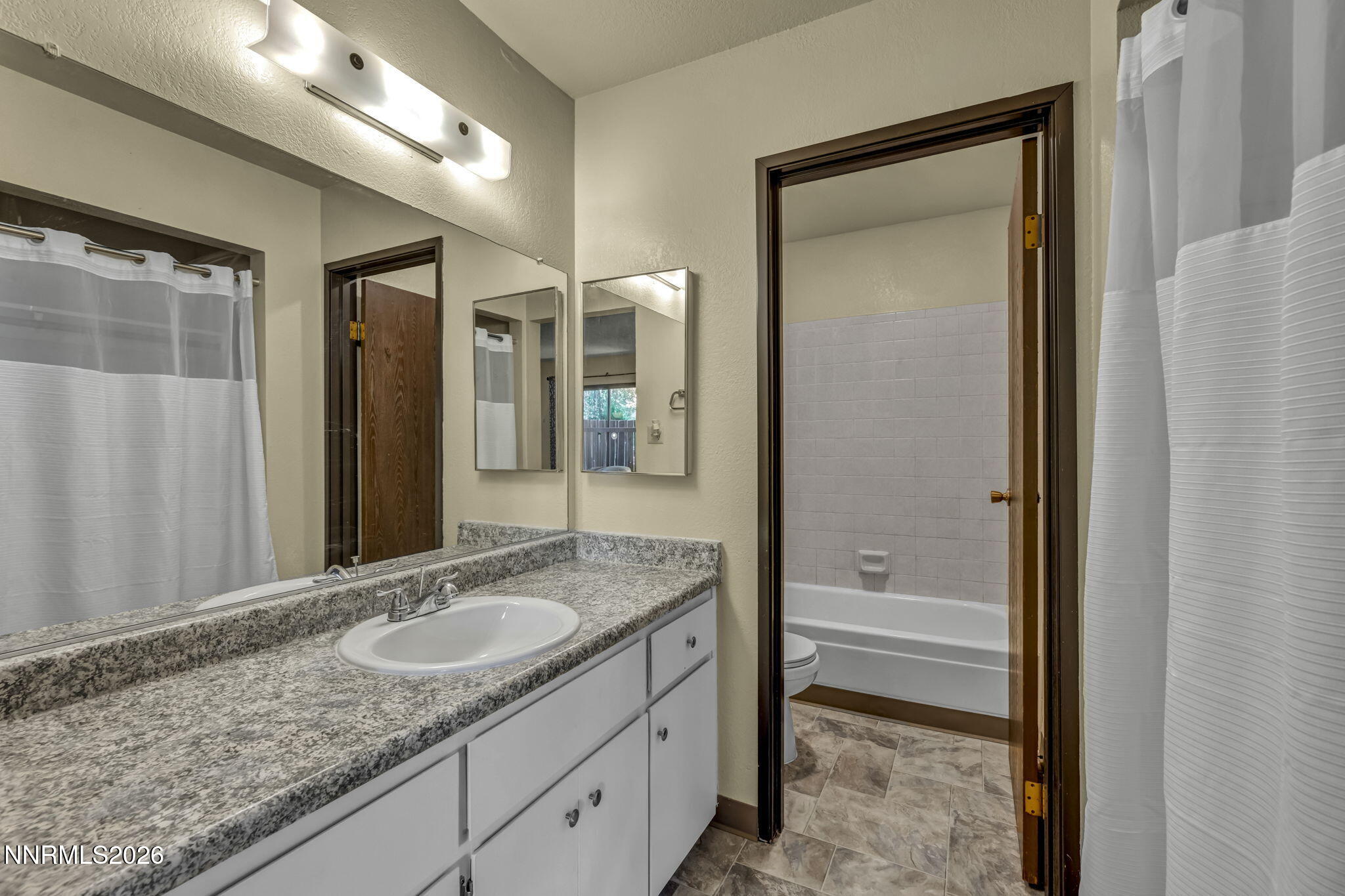 2450 Lymbery Street, Unit 129 Reno, NV 89509 - Photo 16 of 35 27-web-or-mls-2450-lymbery-st-129
