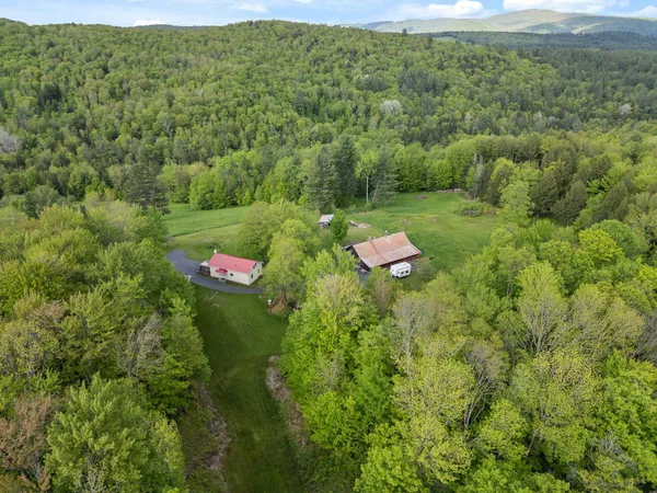 $525,000 | 122 Wallace Road, Northfield, VT 05663