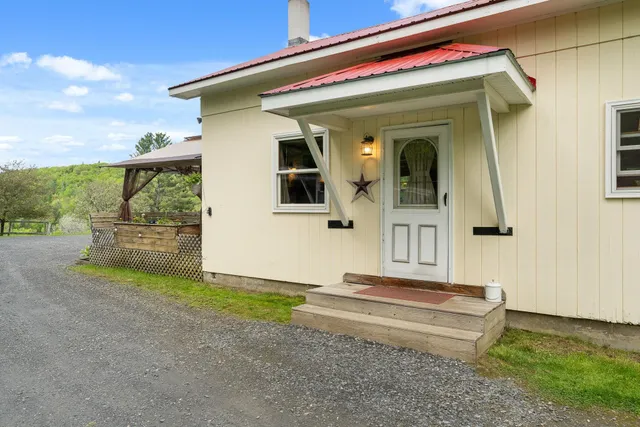 $525,000 | 122 Wallace Road, Northfield, VT 05663