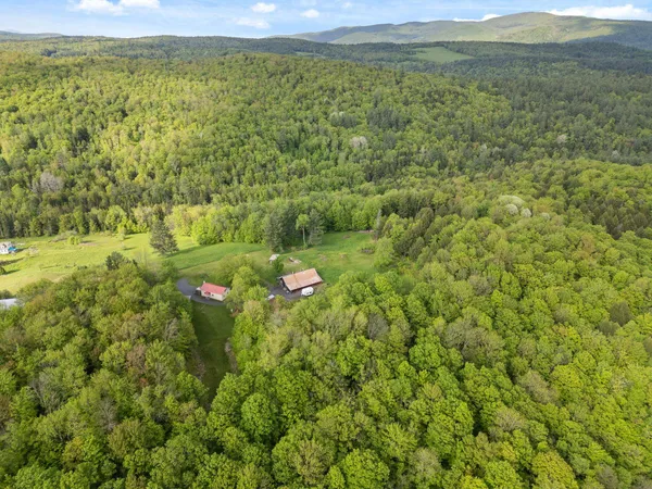 $525,000 | 122 Wallace Road, Northfield, VT 05663
