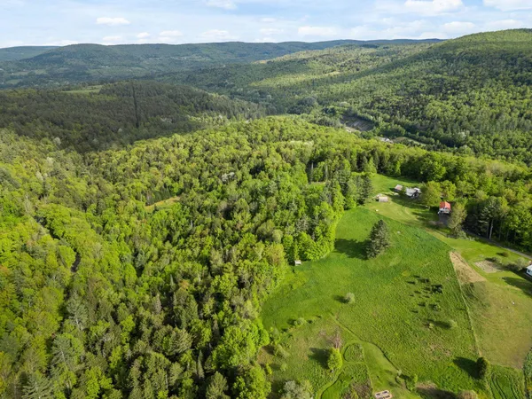 $525,000 | 122 Wallace Road, Northfield, VT 05663