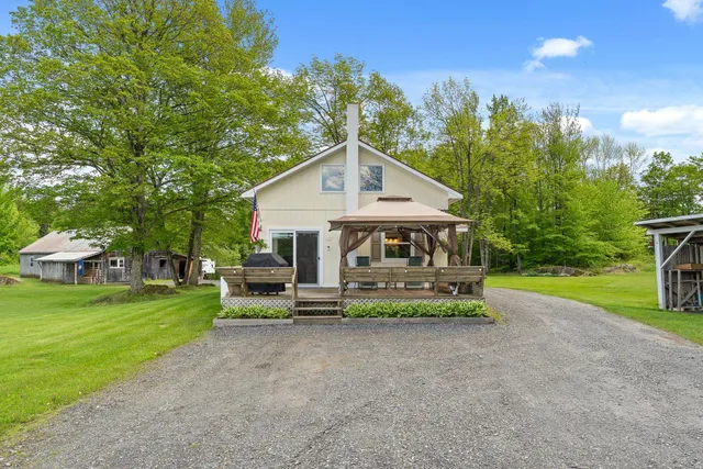 $525,000 | 122 Wallace Road, Northfield, VT 05663