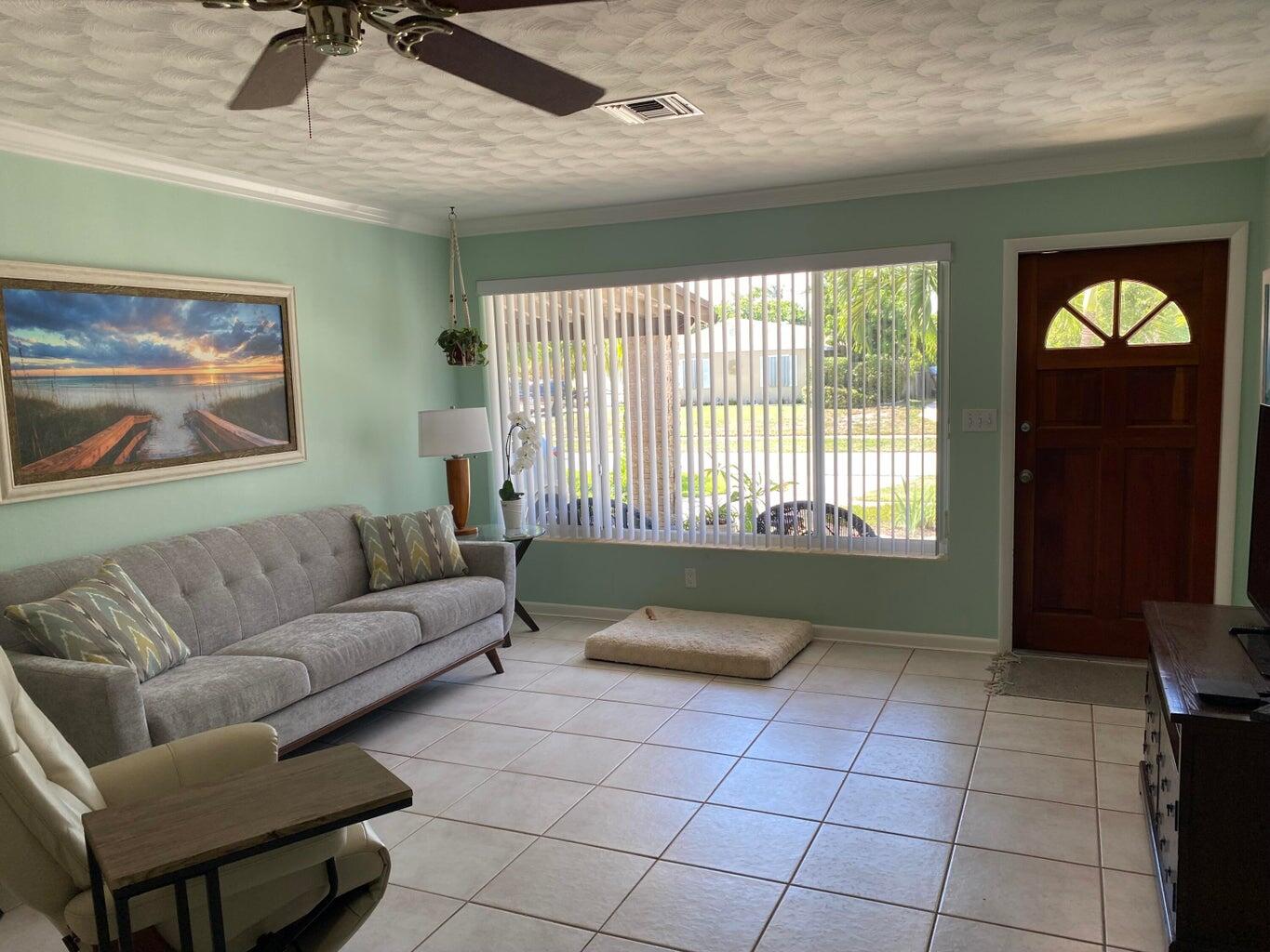 508 Flotilla Road North Palm Beach, FL 33408 - Photo 9 of 48 20220811142122475184000000-o
