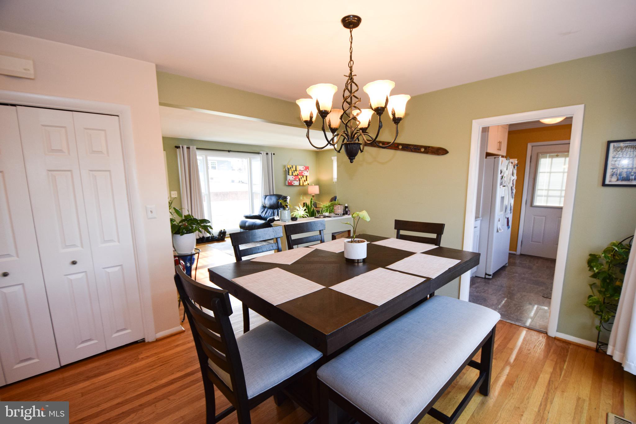 8816 Spring Road Parkville, MD 21234 - Photo 6 of 65 Dining Room