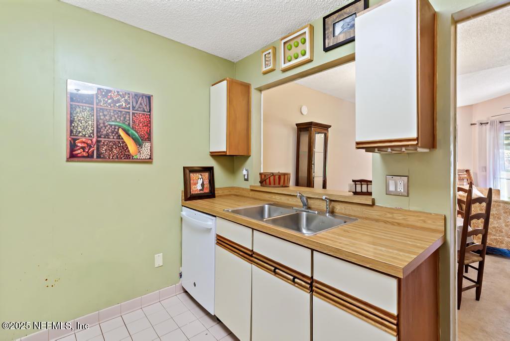 85 Debarry Avenue, Unit 1012 Orange Park, FL 32073 - Photo 19 of 55 Kitchen