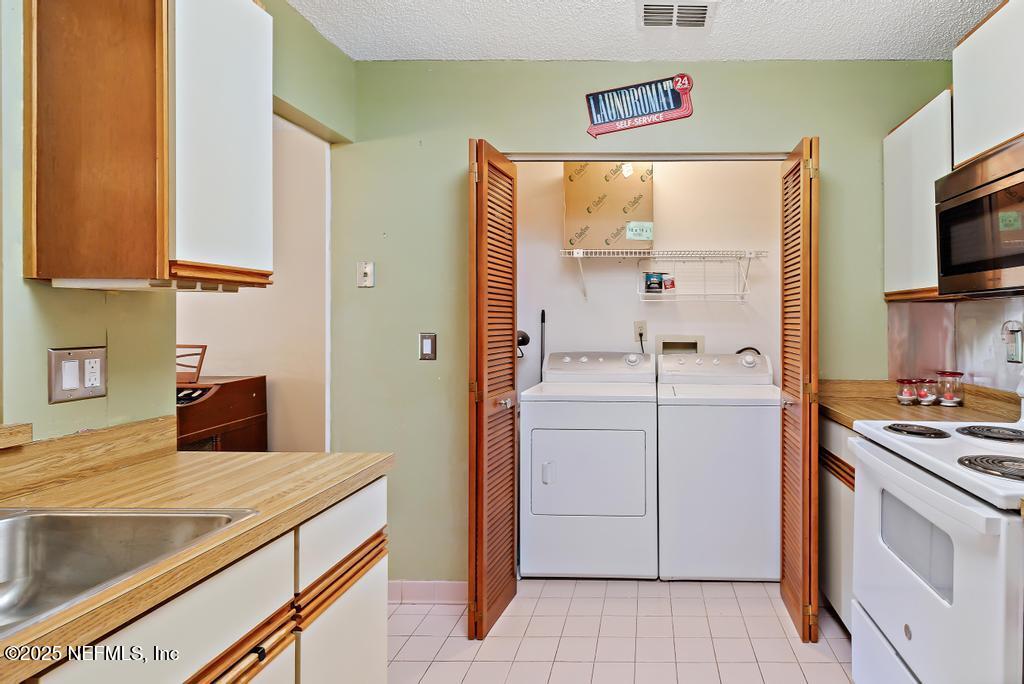 85 Debarry Avenue, Unit 1012 Orange Park, FL 32073 - Photo 21 of 55 Convenient Laundry