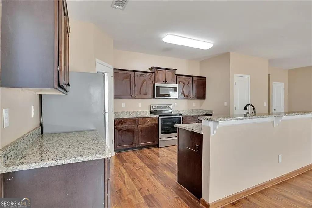 54 Autumn Canyon Path Southeast Cartersville, GA 30121 - Photo 3 of 6