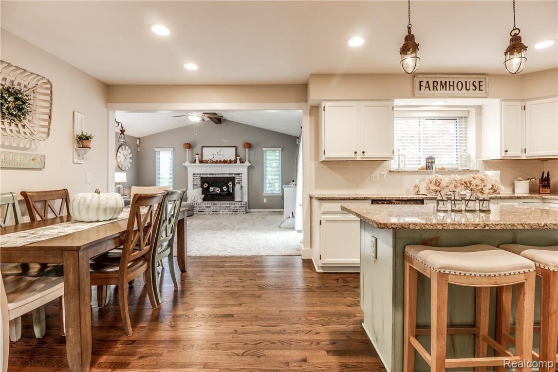 916 Ridgeview Circle Lake Orion, MI 48362 - Photo 30 of 70 Interiors (19 of 59).jpg