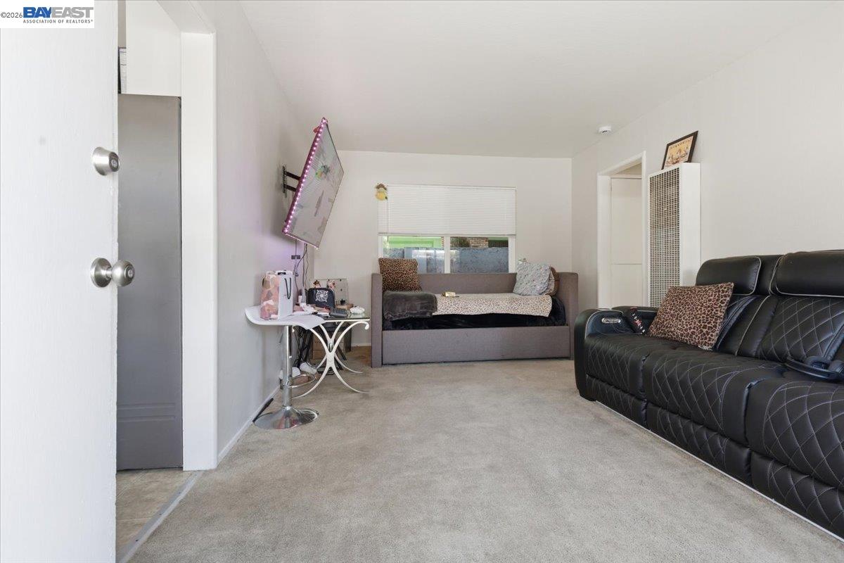 882 West Tennyson Road Hayward, CA 94544 - Photo 26 of 57