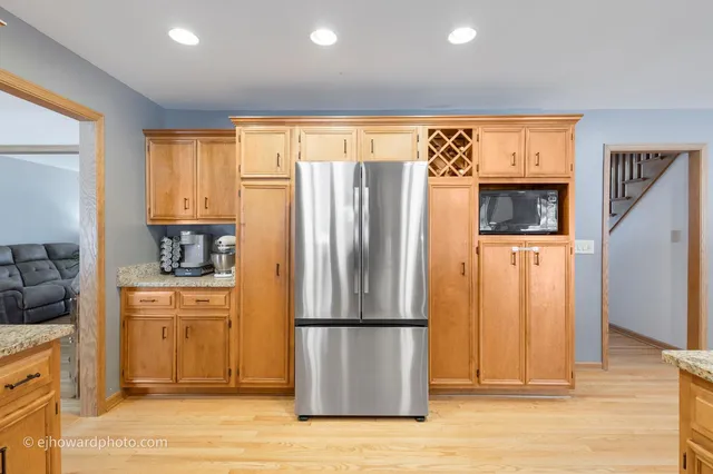 $599,000 | 2821 Abbington Drive, New Lenox, IL 60451