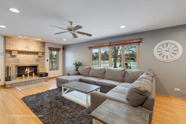 $599,000 | 2821 Abbington Drive, New Lenox, IL 60451