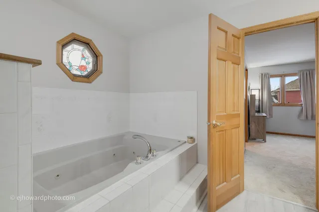 $599,000 | 2821 Abbington Drive, New Lenox, IL 60451