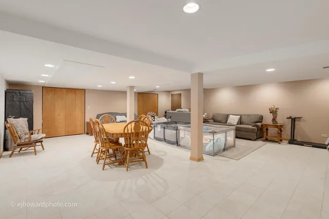 $599,000 | 2821 Abbington Drive, New Lenox, IL 60451