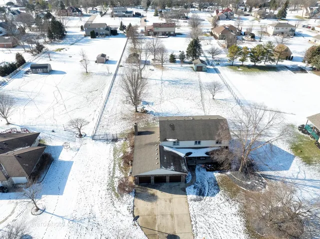 $599,000 | 2821 Abbington Drive, New Lenox, IL 60451