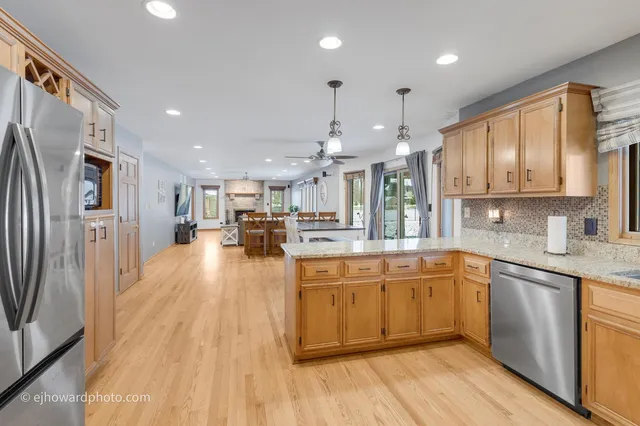 $599,000 | 2821 Abbington Drive, New Lenox, IL 60451