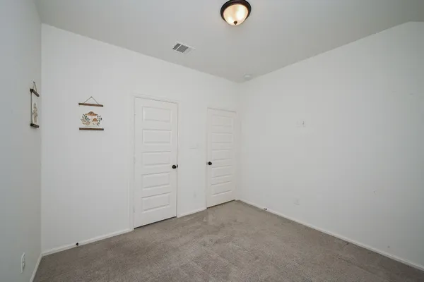 a view of a livingroom with closet